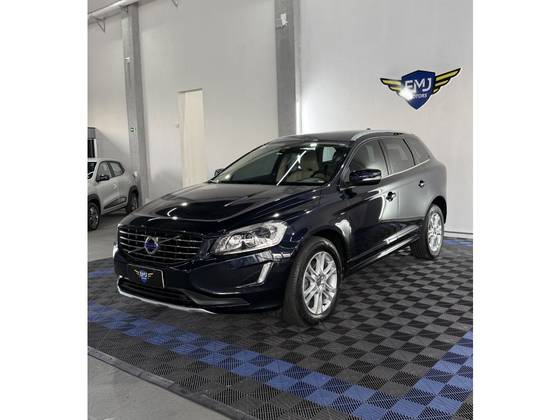 VOLVO XC60 2.0 T5 MOMENTUM GASOLINA 4P AUTOMÁTICO VOLVO XC60 2.0 T5 MOMENTUM GASOLINA 4P AUTOMÁTICO